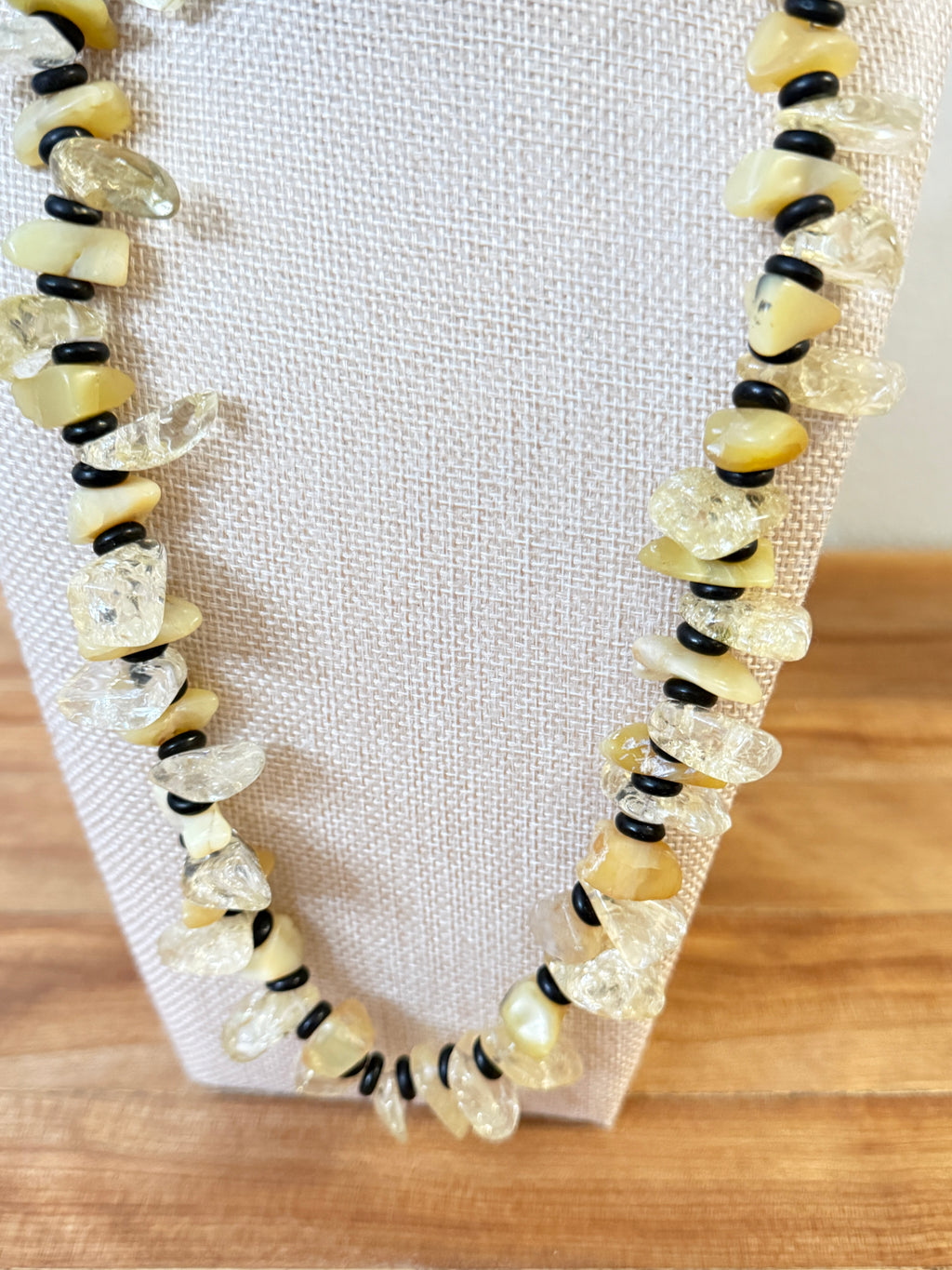 🐝 🐝 Bumblebee Necklace Citrine, Black Onyx, Yellow Calcite