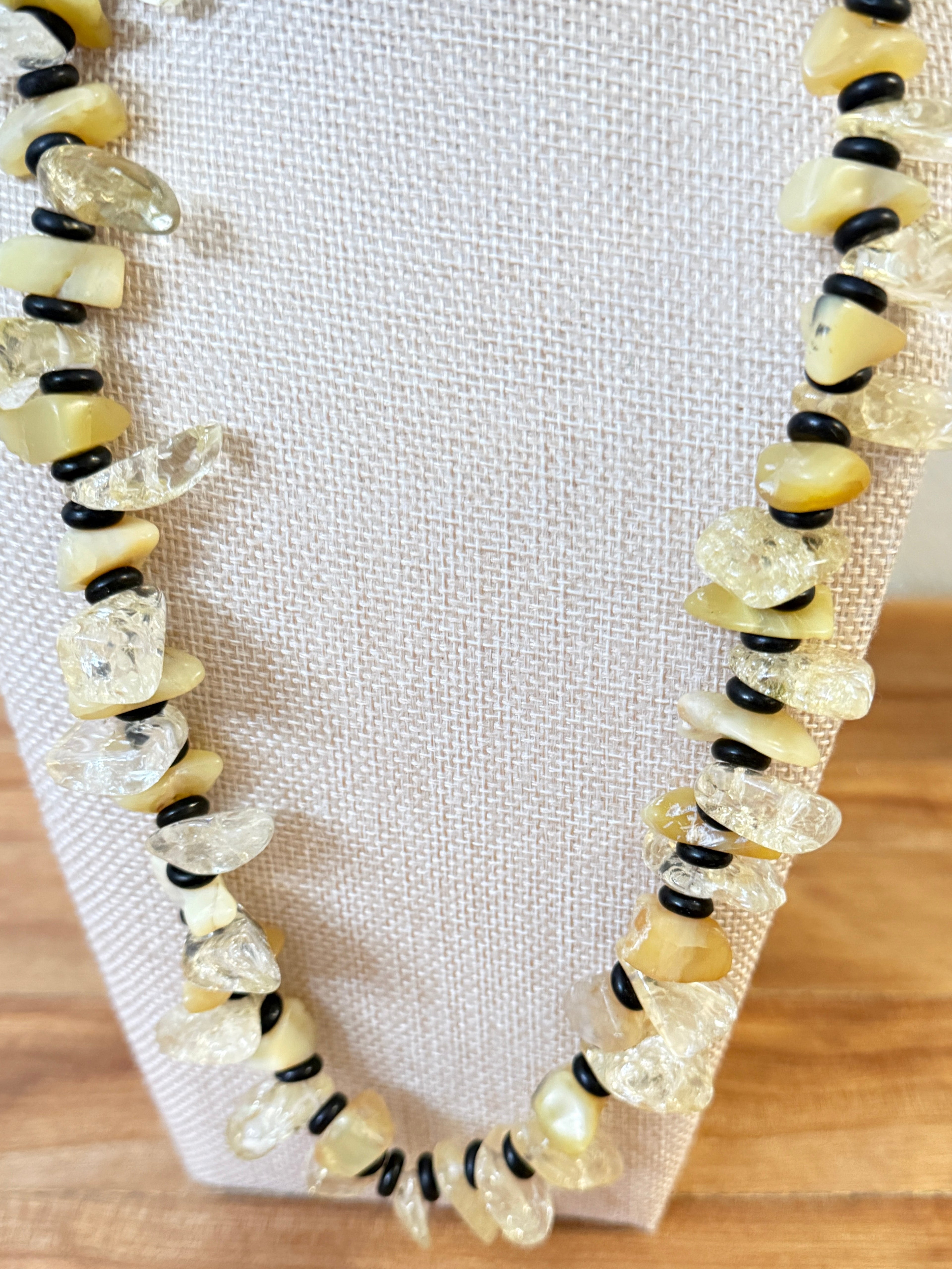 🐝 🐝 Bumblebee Necklace Citrine, Black Onyx, Yellow Calcite
