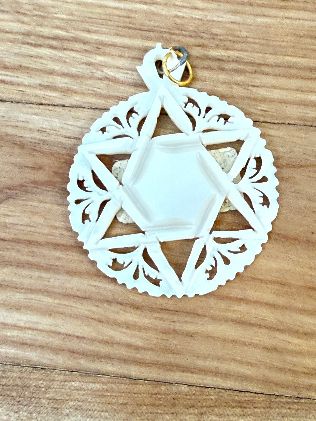 Vintage Pendant Hand Carved Mother of Pearl MOP Star of David Israel Bethlehem
